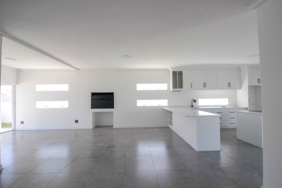 3 Bedroom Property for Sale in Aston Bay Eastern Cape